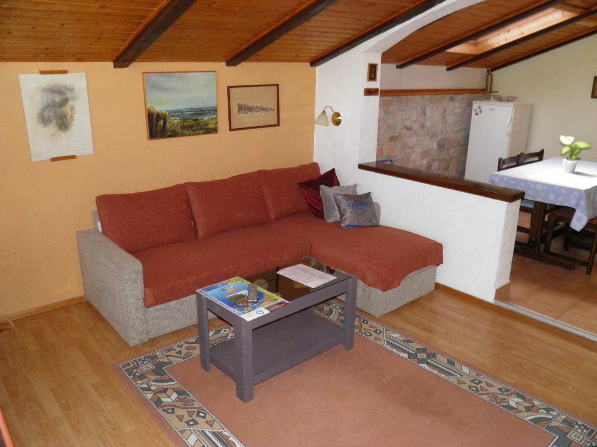 Apartman Mia Biograd Biograd Na Moru Exteriér fotografie