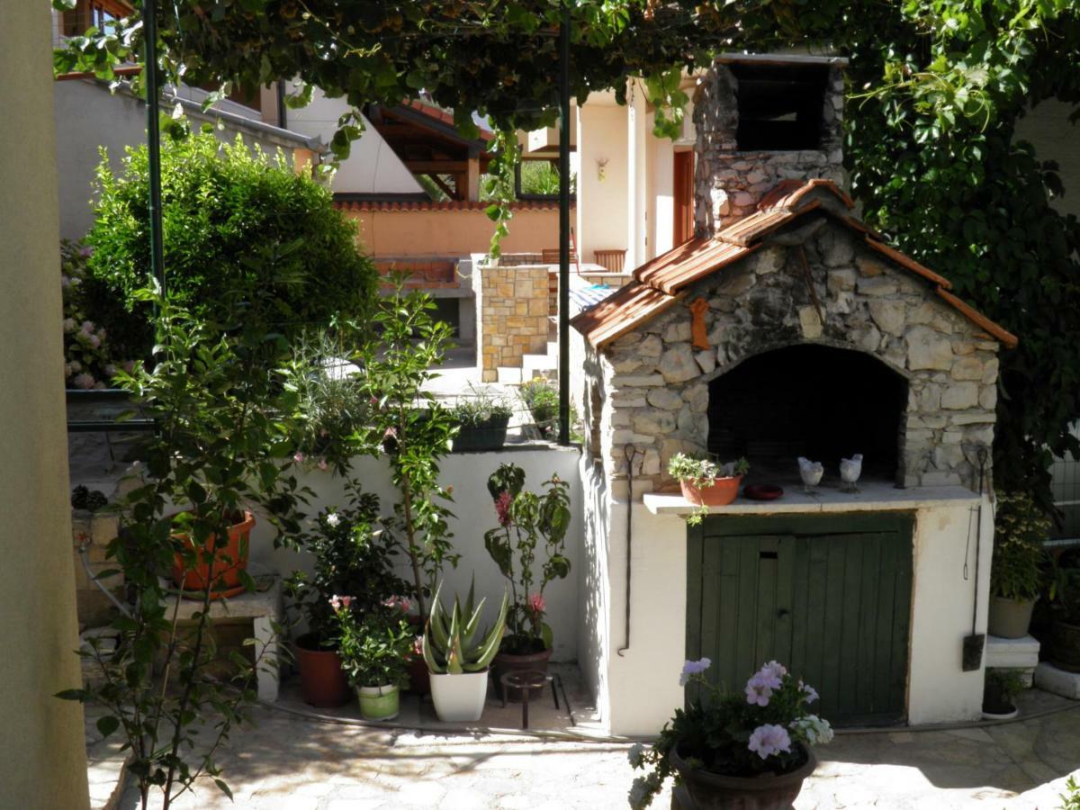Apartman Mia Biograd Biograd Na Moru Exteriér fotografie